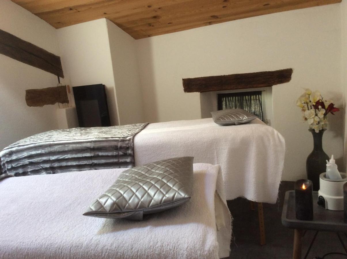 Le Clos Pastel Chambres D'Hotes & Gite Virac エクステリア 写真