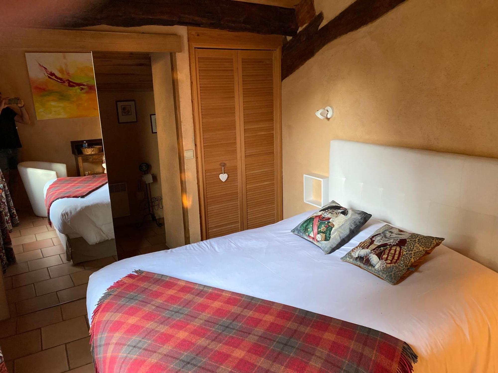 Le Clos Pastel Chambres D'Hotes & Gite Virac エクステリア 写真